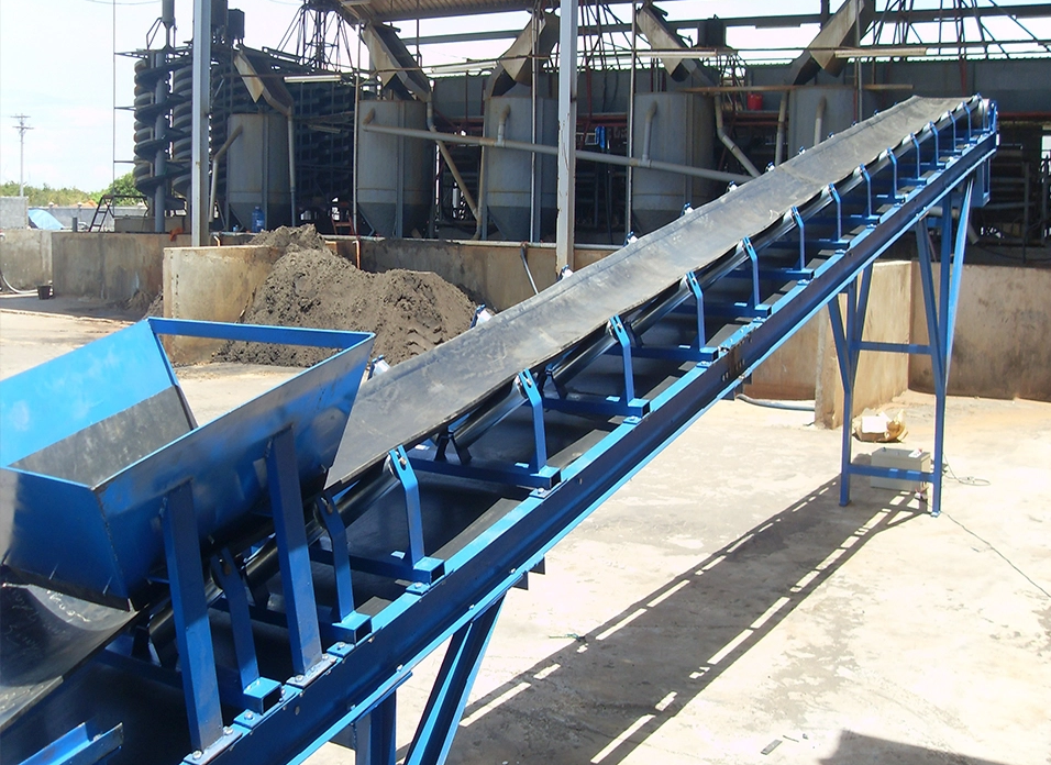 Băng tải cao su rất hữu ích để vận chuyển hàng hóa, vật liệu,...